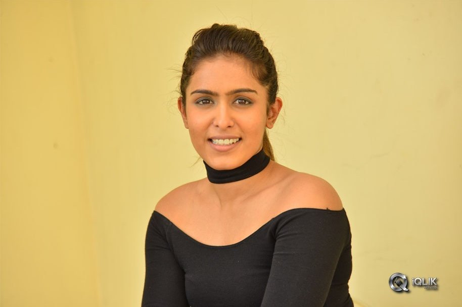 Samyuktha-Hegde-New-Pics